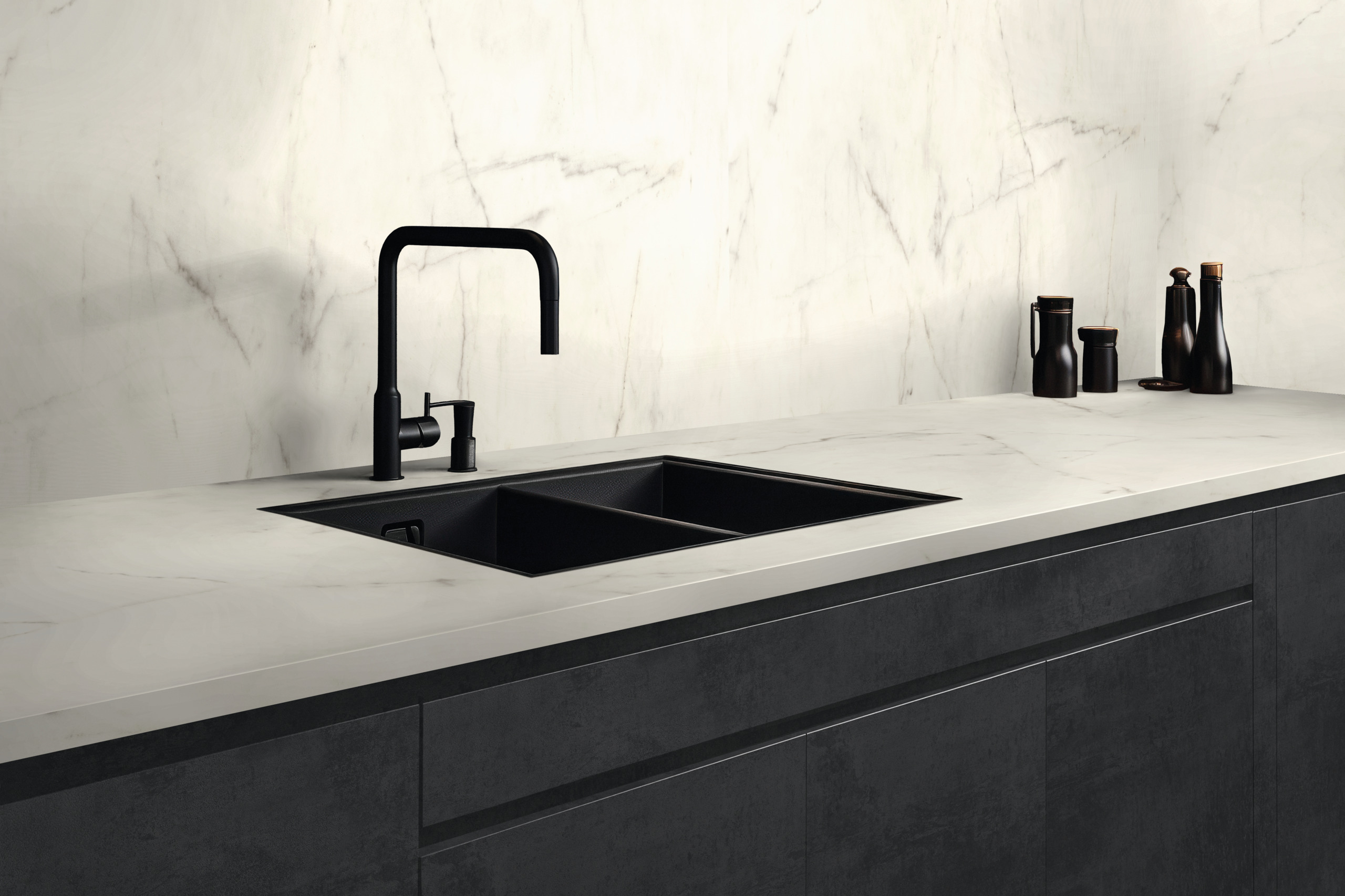 kitchen-countertop, marble-look, undermount-sink, black-faucet, dark-drawer-fronts