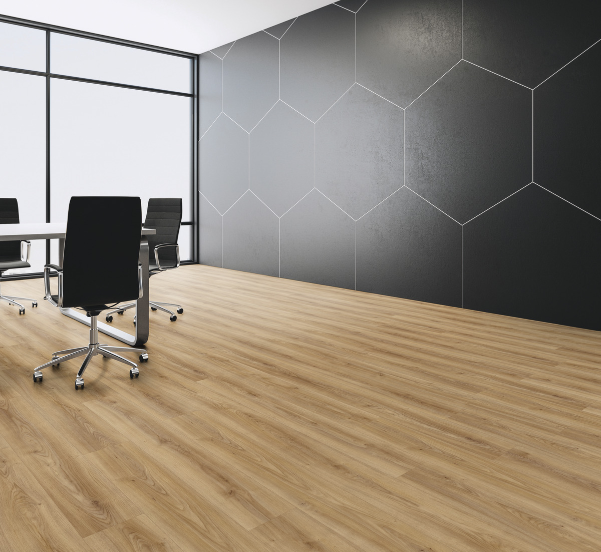 Moderne Raumgestaltung mit hellem Holzoptik Bodenbelag und Akzentwand in sechseckigem Muster.